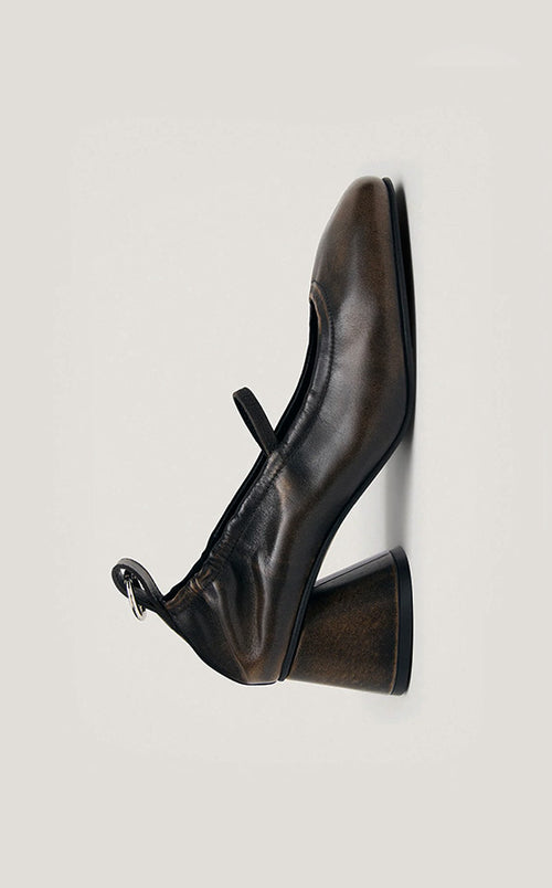 HEELS