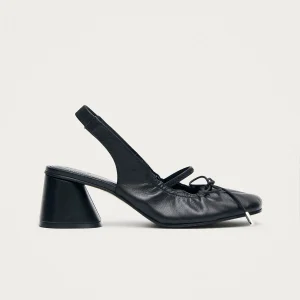 Marly Black Leather Pumps